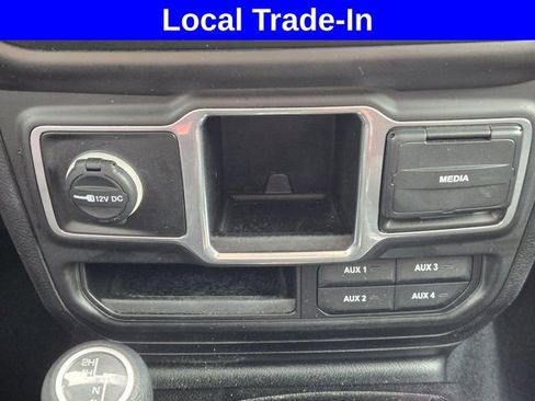 Used 2018 Jeep Wrangler Unlimited Sport AWD/4WD image 18