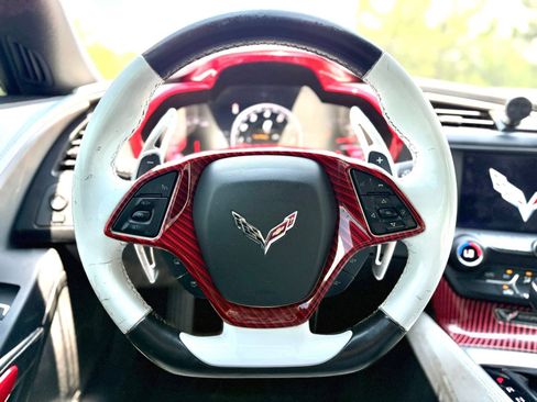 Used 2016 Chevrolet Corvette Stingray Coupe RWD image 24