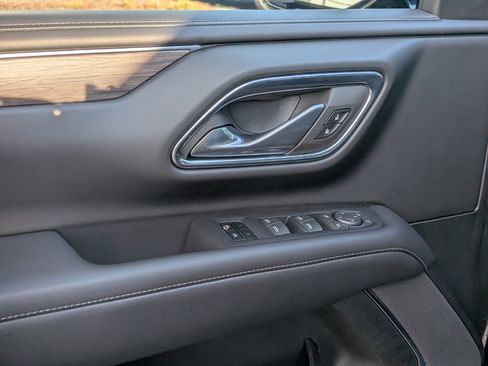 Used 2023 Chevrolet Tahoe Z71 w/ Z71 Off-Road Package image 15