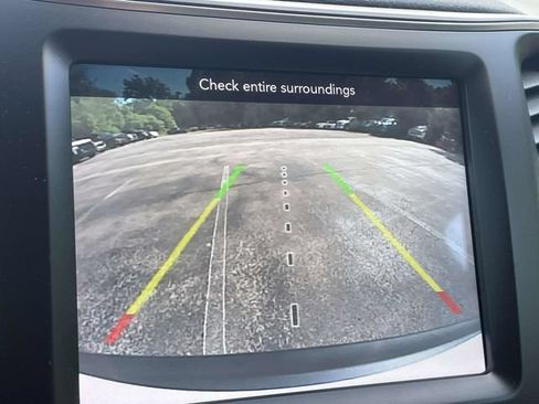 Used 2022 Jeep Cherokee Latitude Lux w/ Sun & Sound Group AWD/4WD image 25