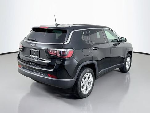 Used 2024 Jeep Compass Sport AWD/4WD image 7