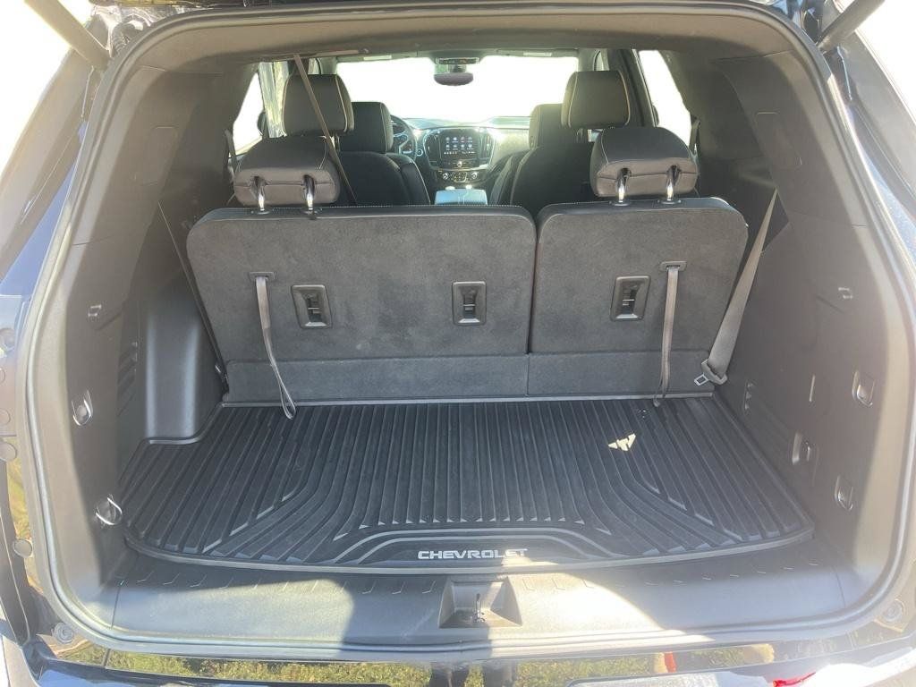 Used 2023 Chevrolet Traverse Premier w/ Redline Edition AWD/4WD image 7