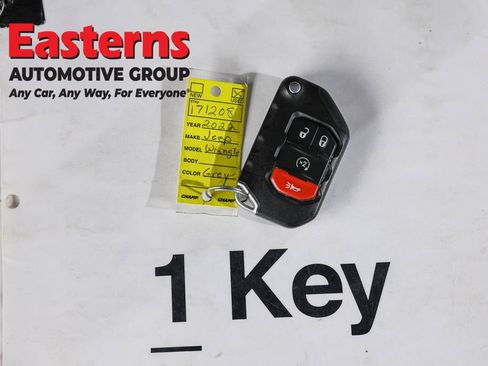 Used 2022 Jeep Wrangler Unlimited Sahara w/ Cold Weather Group AWD/4WD image 24