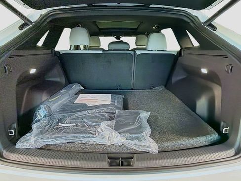 New 2026 Volkswagen Atlas Cross Sport SEL R-Line AWD/4WD image 26