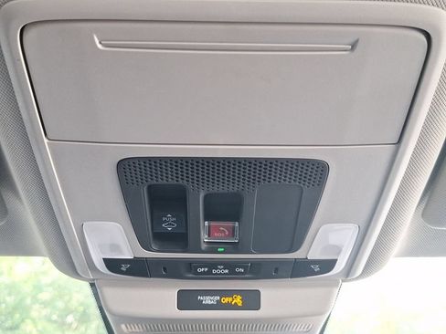 Used 2023 Honda Accord EX-L image 22