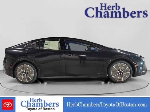 Used 2024 Toyota Prius Limited AWD/4WD image 11