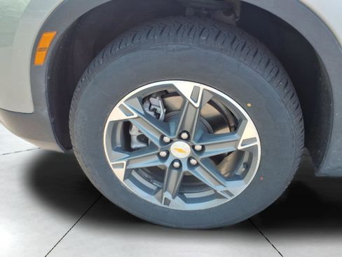 Used 2025 Chevrolet Blazer LT image 21