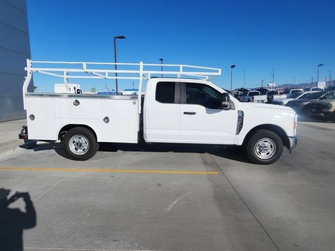 New 2024 Ford F350 XL w/ XL Chrome Package image 4