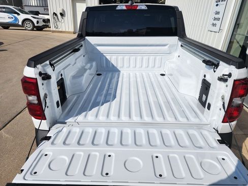 New 2025 Ford Maverick XLT w/ XLT Luxury Package image 8