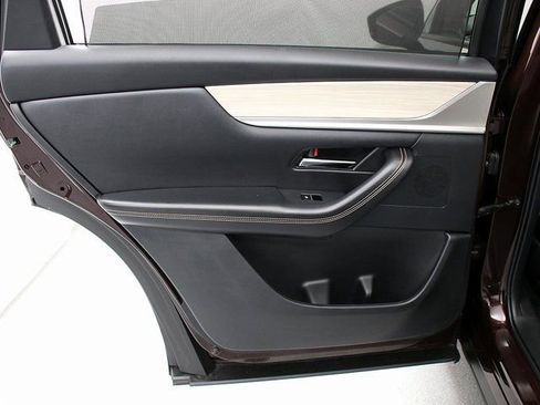 Used 2024 MAZDA CX-90 Plug-In Hybrid w/ Premium Pkg image 27