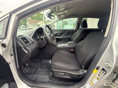 Used 2013 Toyota Venza LE FWD image 10