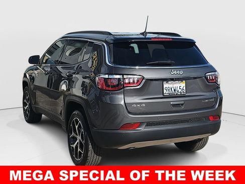 Used 2024 Jeep Compass Limited image 5