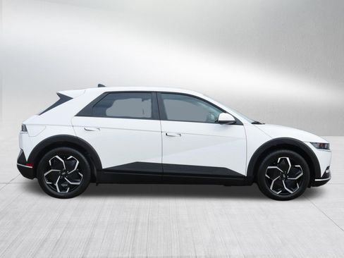 Used 2024 Hyundai Ioniq 5 SEL image 8