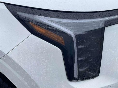 New 2026 Kia Carnival EX image 7