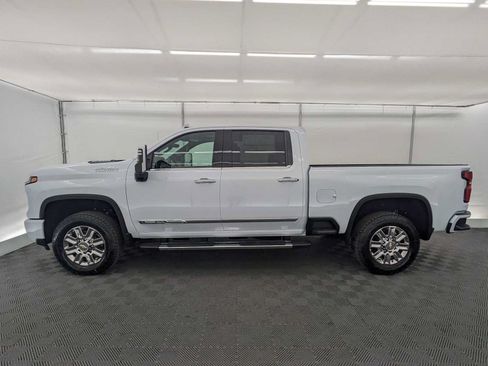 New 2026 Chevrolet Silverado 3500 High Country w/ High Country Premium Package AWD/4WD image 3