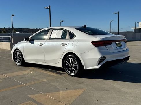 Used 2023 Kia Forte LXS image 5