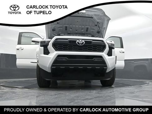 Used 2025 Toyota Tacoma TRD Sport image 39