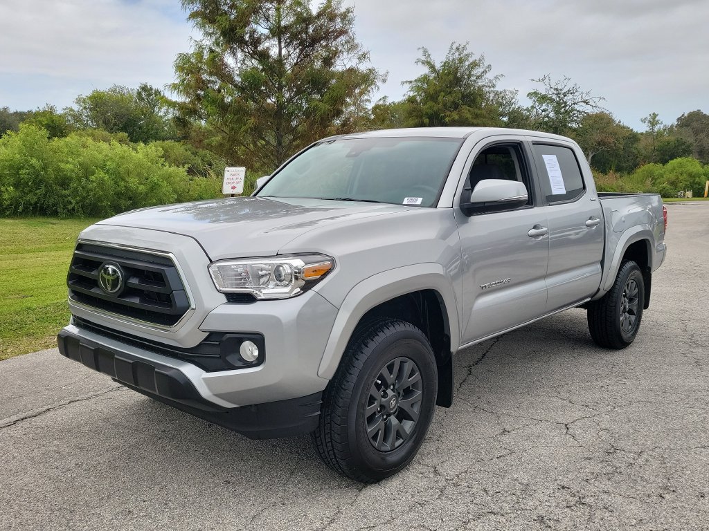 Used 2023 Toyota Tacoma SR5 AWD/4WD image 31
