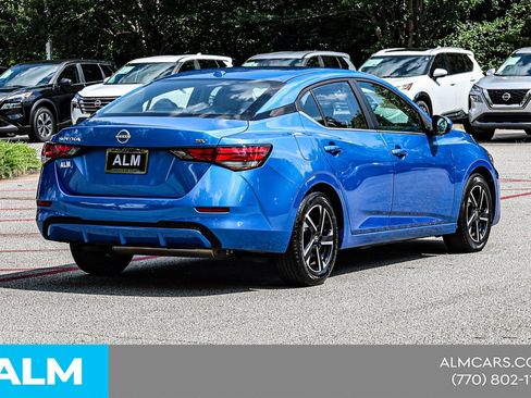 Used 2024 Nissan Sentra SV FWD image 6