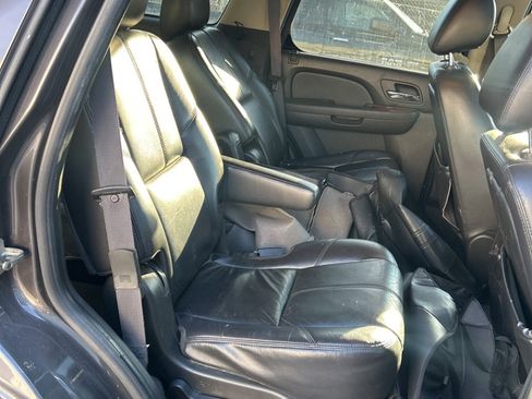 Used 2011 Chevrolet Tahoe LT image 19