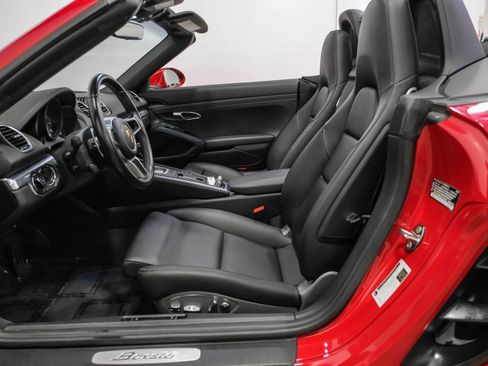 Used 2020 Porsche 718 Boxster image 27