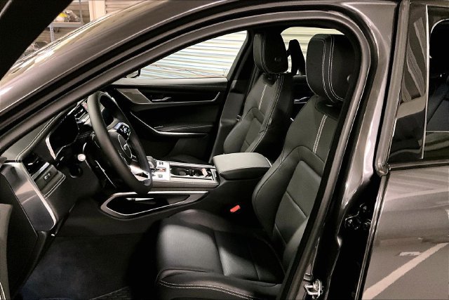 New 2026 Jaguar F-PACE R-Dynamic S AWD/4WD image 8