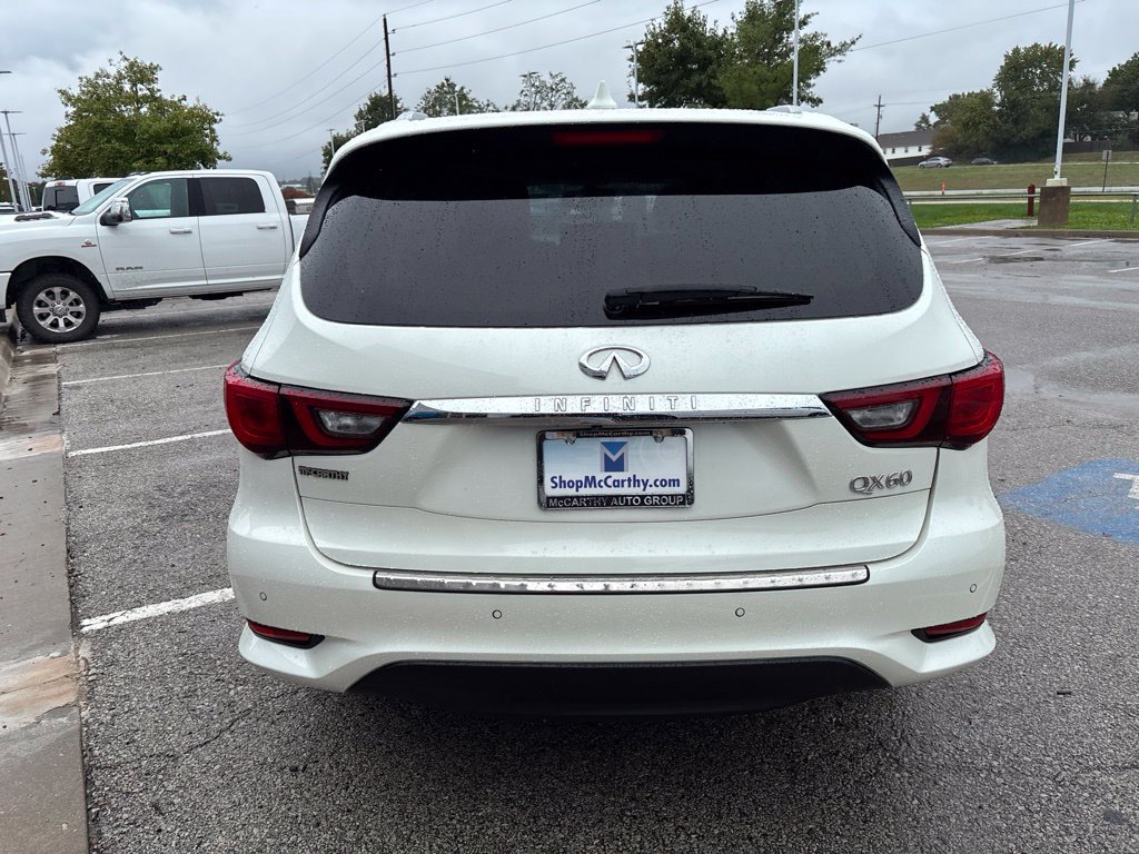 Used 2020 INFINITI QX60 Luxe w/ Essential Package FWD image 7