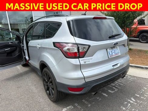 Used 2018 Ford Escape SE w/ SE Sport Appearance Package FWD image 7