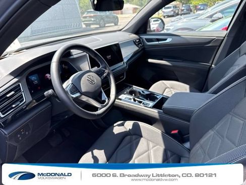 Certified 2026 Volkswagen Atlas Cross Sport SE AWD/4WD image 8