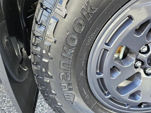 New 2026 Nissan Frontier Pro-X w/ Pro-X Convenience Package image 15