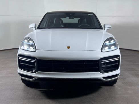 Used 2023 Porsche Cayenne Turbo AWD/4WD image 9