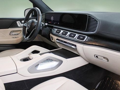 Used 2024 Mercedes-Benz GLE 450 4MATIC image 22