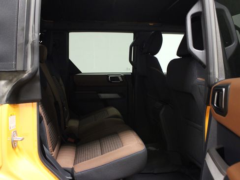 Used 2022 Ford Bronco Outer Banks image 15