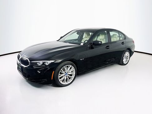 Used 2023 BMW 330e 330e image 3