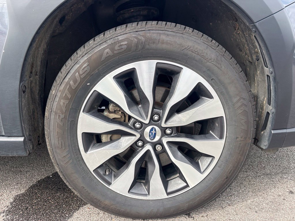 Used 2025 Subaru Outback Touring XT AWD/4WD image 28
