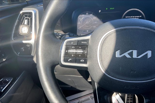 Used 2023 Kia Sorento SX AWD/4WD image 20