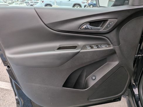 Used 2024 Chevrolet Equinox LT image 15
