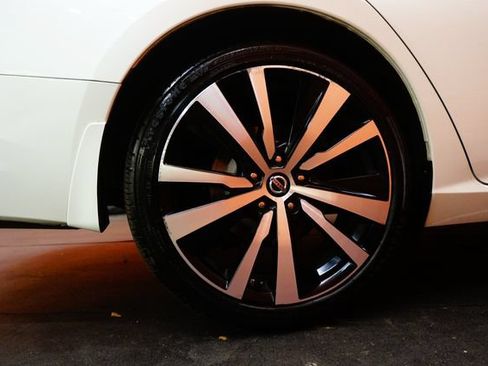 Used 2019 Nissan Altima 2.5 SR FWD image 66