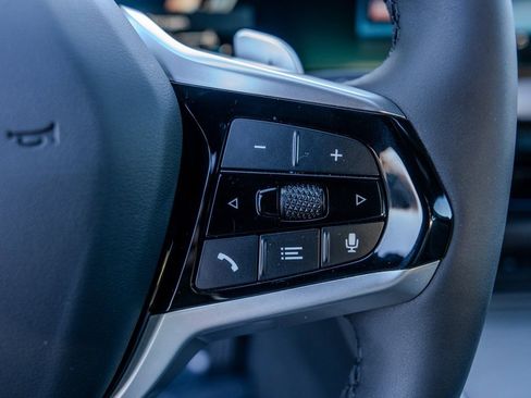 Used 2026 BMW 330i Sedan image 7