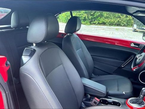 Used 2019 Volkswagen Beetle 2.0T S FWD image 7