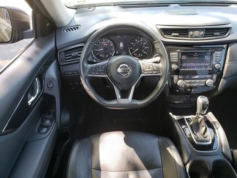 Used 2018 Nissan Rogue SL w/ Premium Package FWD image 14