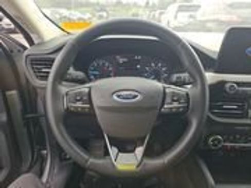 Used 2022 Ford Escape SE w/ Cold Weather Package AWD/4WD image 6