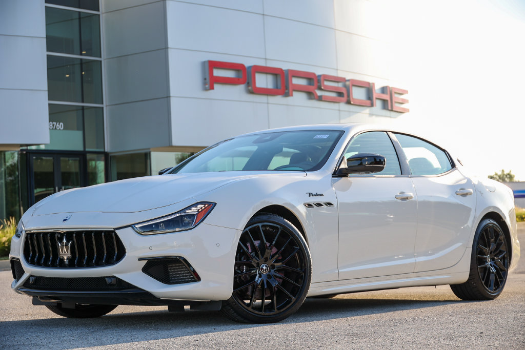 Used 2024 Maserati Ghibli Modena Ultima Q4 AWD/4WD image 1