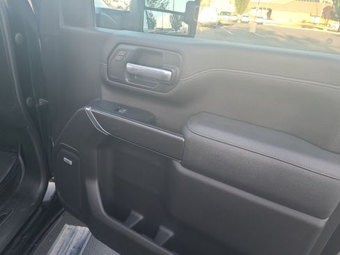 Used 2023 GMC Sierra 3500 AT4 w/ AT4 Premium Plus Package AWD/4WD image 16