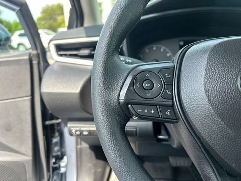 Used 2025 Toyota Corolla LE FWD image 20