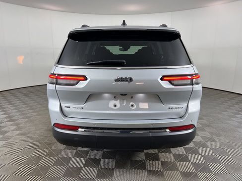 Used 2023 Jeep Grand Cherokee L Laredo w/ Trailer Tow Group (B) image 8