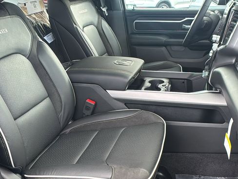 New 2026 RAM 1500 Laramie w/ Sport Appearance Package AWD/4WD image 15