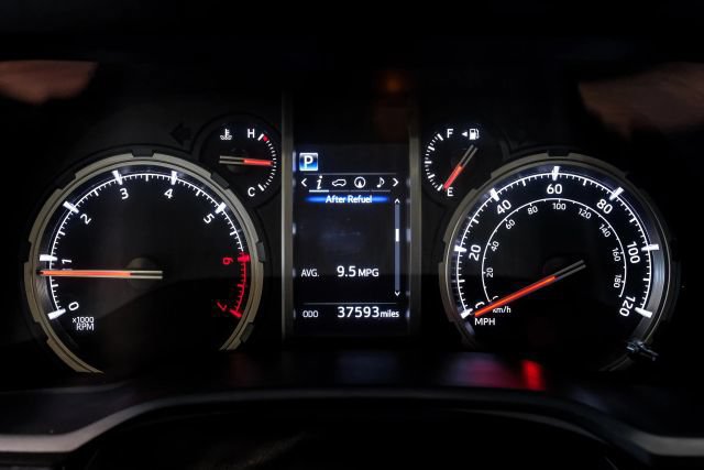 Used 2023 Toyota 4Runner TRD Off-Road Premium w/ Off Road Premium Plus Package AWD/4WD image 26