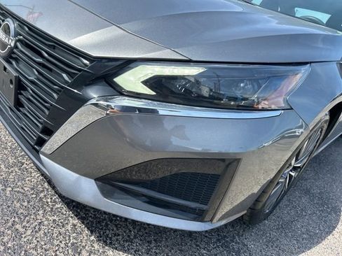 Used 2023 Nissan Altima 2.5 SV image 9