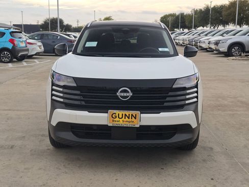 New 2026 Nissan Kicks SV image 8